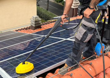 Pulizia pannelli fotovoltaici
