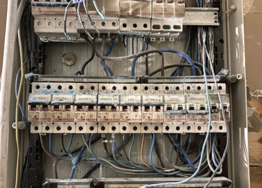 Incendio in negozio: colpa dell'impianto!